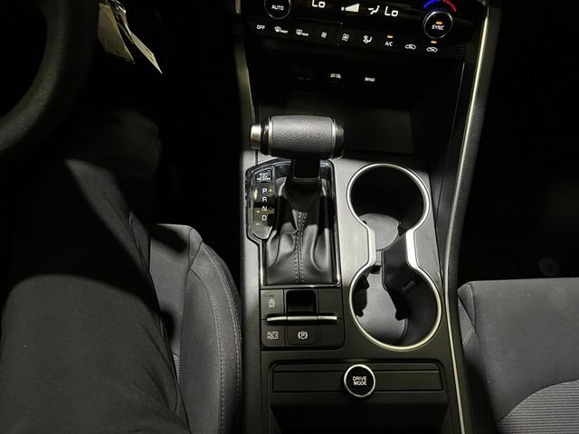 Used 2021 Black Kia LX image 19