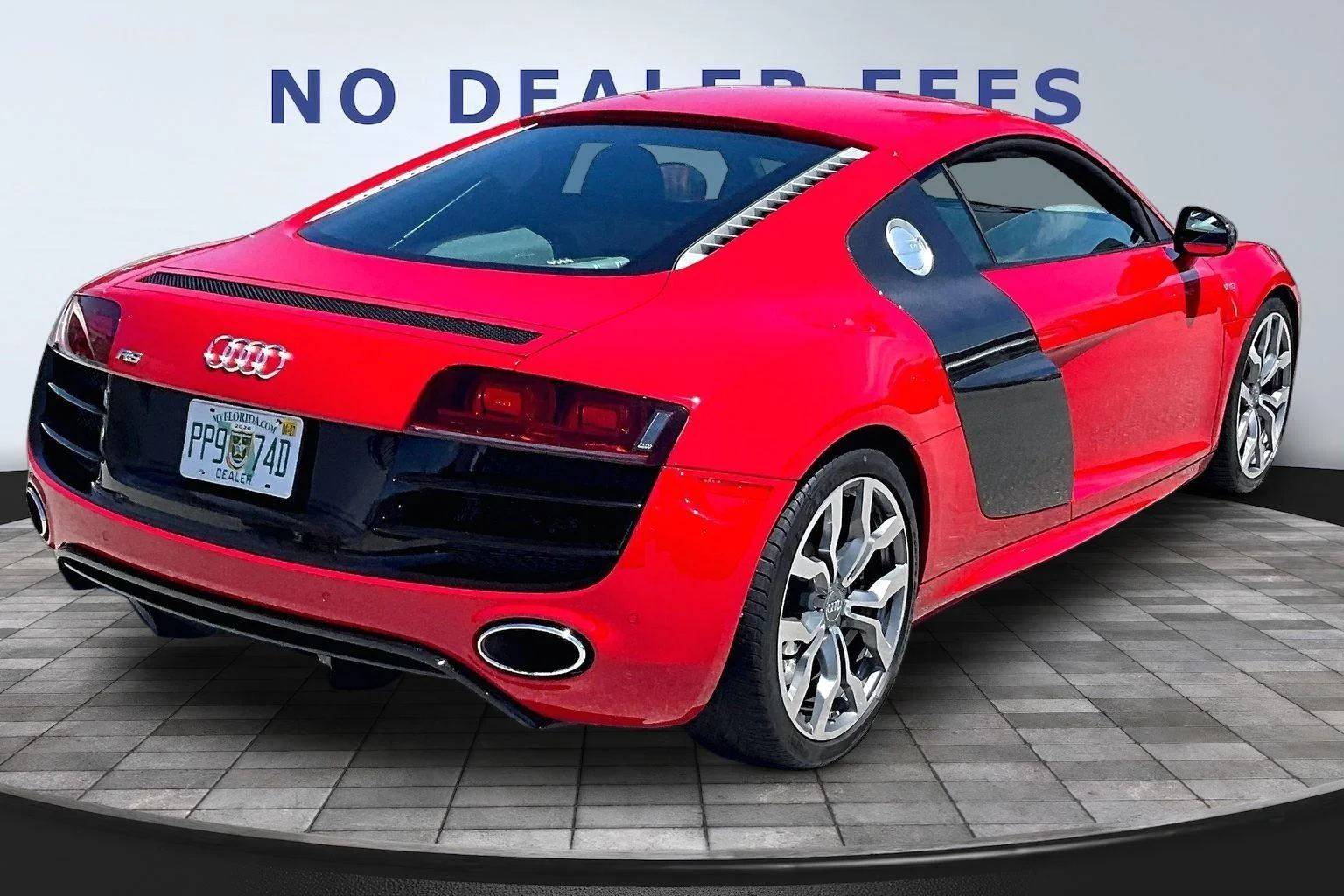 Used 2010 Brilliant Red With Brilliant Red Sideblades Audi 5.2L image 6