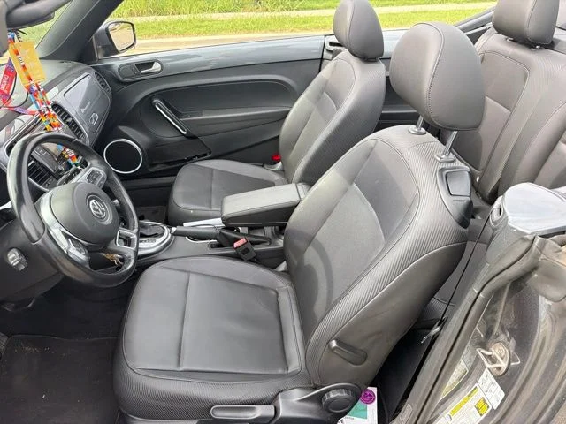 Used 2017 Gray Volkswagen 1.8T S image 9