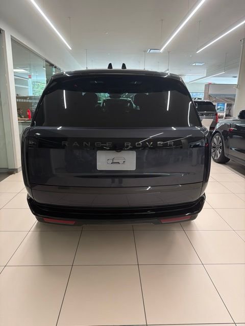 New 2026 Varesine Blue Land Rover SE image 3
