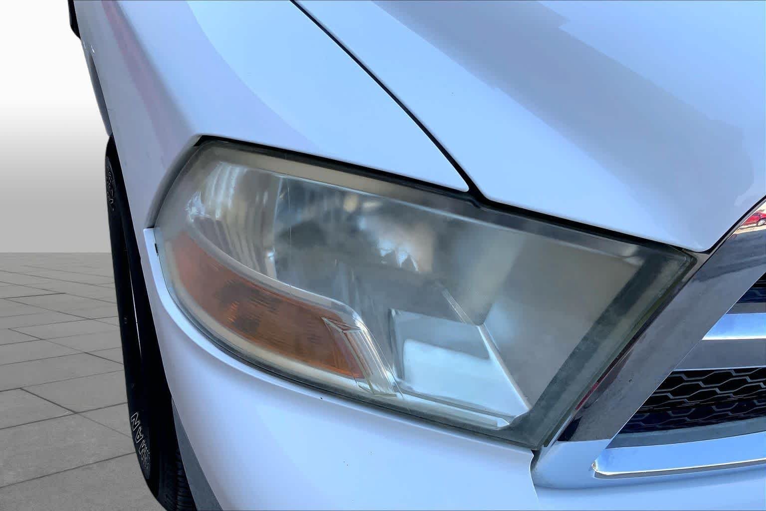 Used 2011 Bright White Ram SLT image 26
