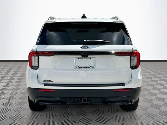 New 2026 White Metallic Ford ST-Line image 5