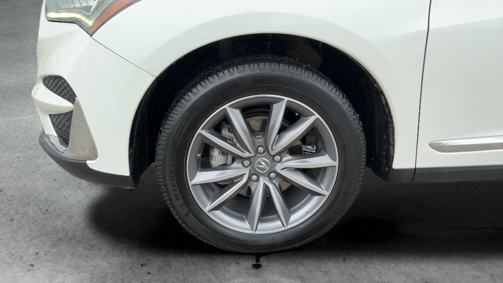Used 2019  Acura Technology Package image 25