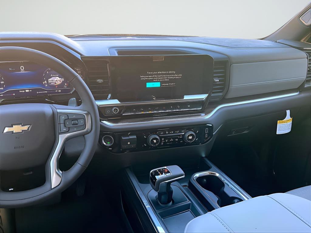 2025 Chevrolet Silverado 1500 LT - Photo 6