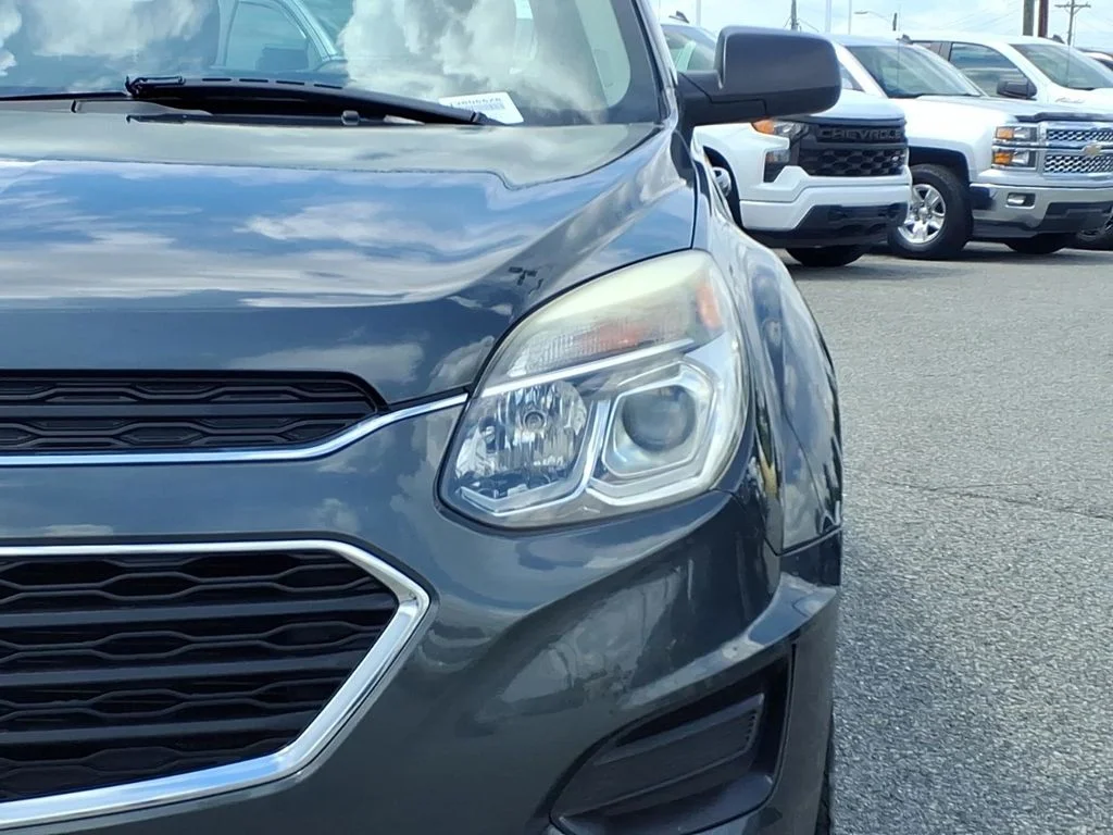 Used 2017 Gray Chevrolet LS image 26
