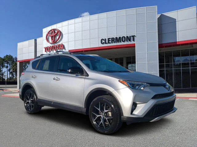 Used 2016 Silver Toyota SE image 1