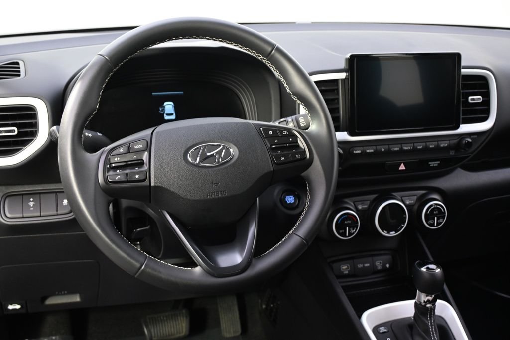 Certified Used 2025 Green Hyundai Limited image 12