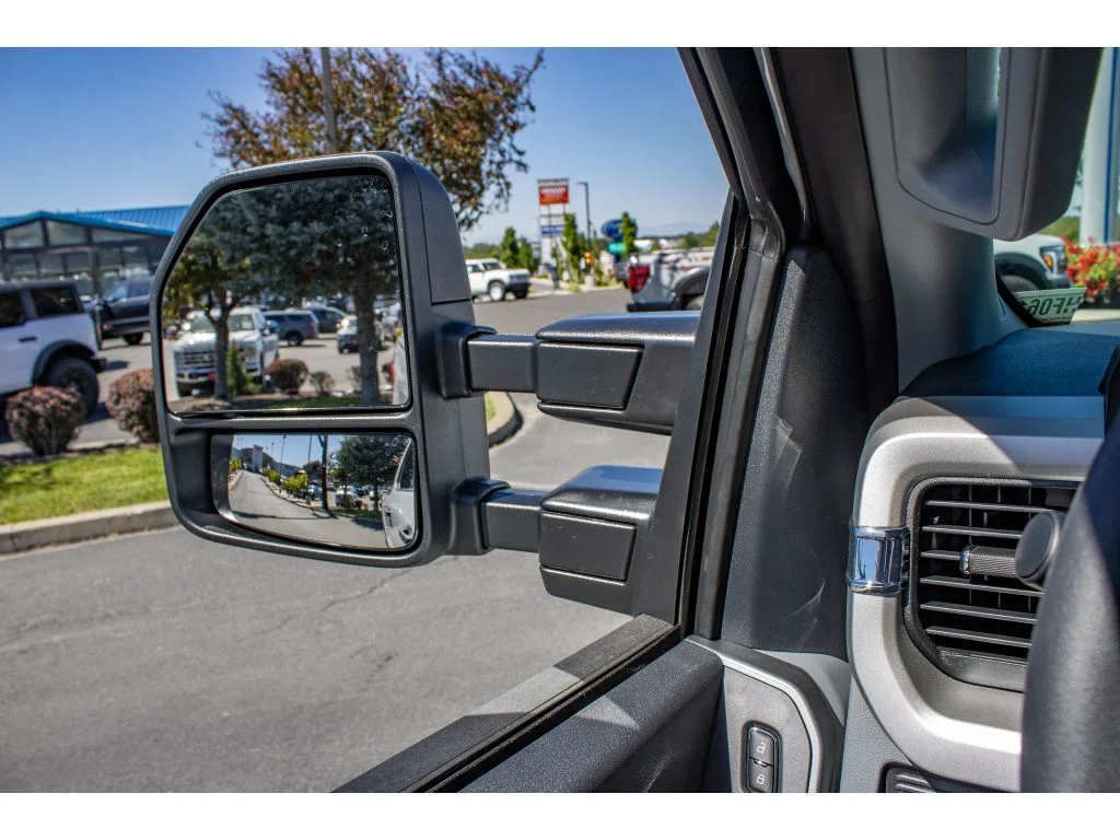 New 2026 OXFORD WHITE Ford XLT image 34
