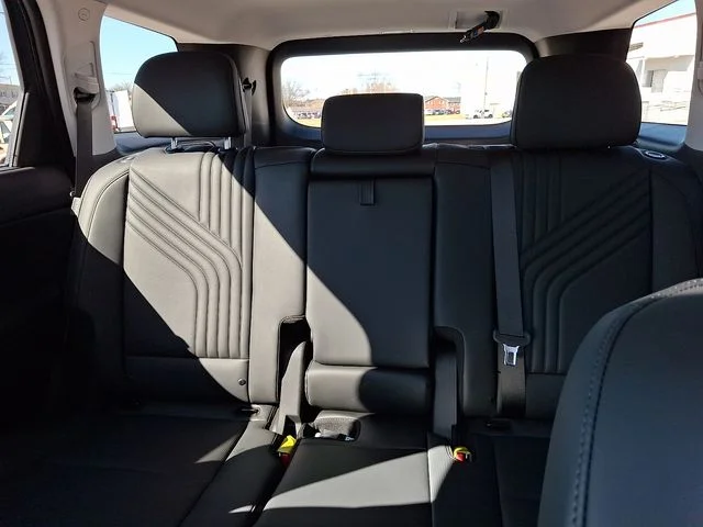 New 2026 Gray Hyundai SEL Premium image 13