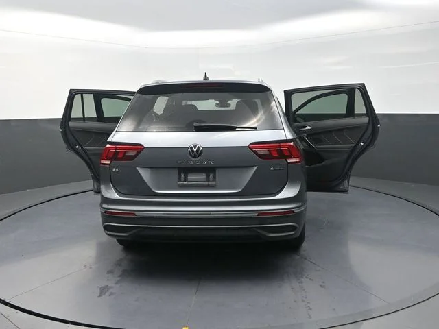 Used 2024  Volkswagen 2.0T SE image 44