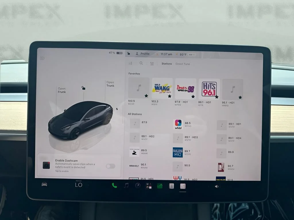 Used 2023 Gray Tesla  image 19