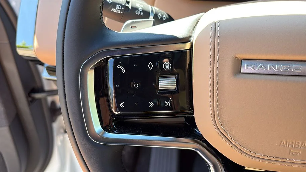 New 2026 Fuji White LAND ROVER SE image 12
