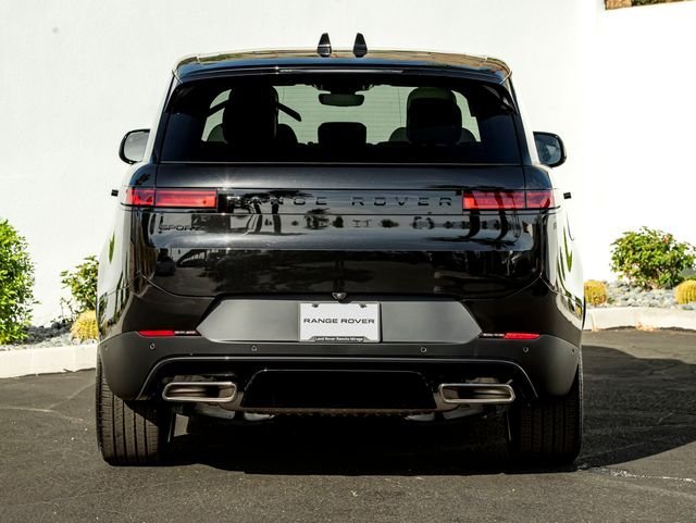 New 2026 Santorini Black LAND ROVER SE image 8