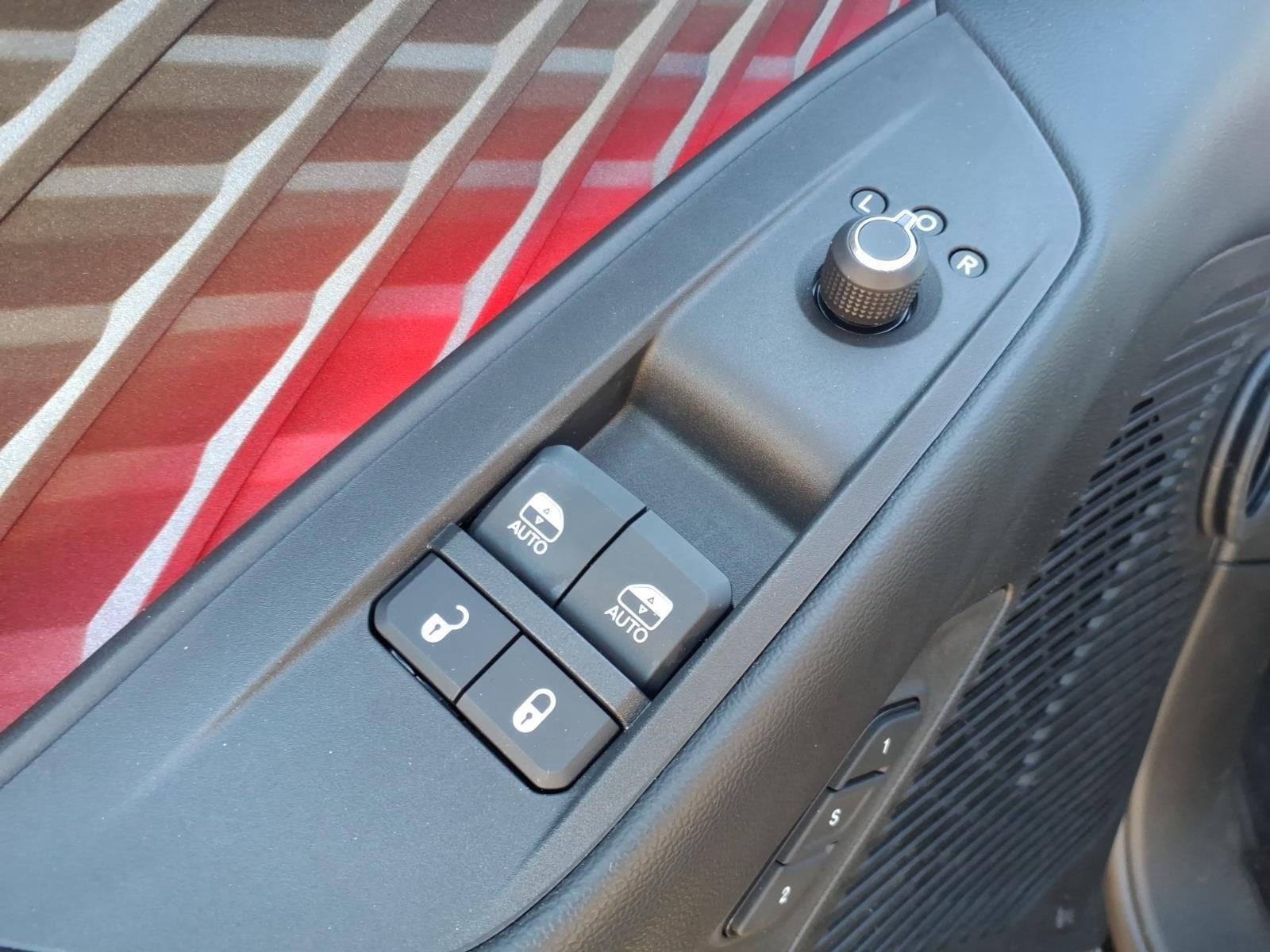 2025 Dodge Charger Daytona Scat Pack - Photo 8