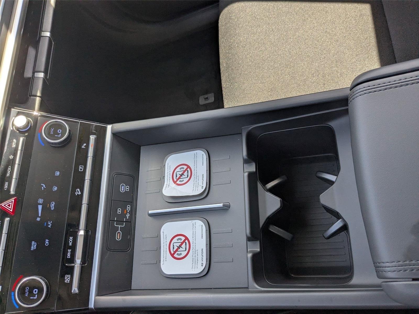 New 2026 Ecotronic Gray Hyundai SE image 17