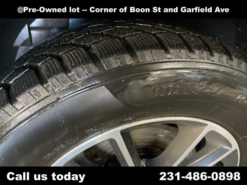 Used 2016 Blue Dodge R/T image 12