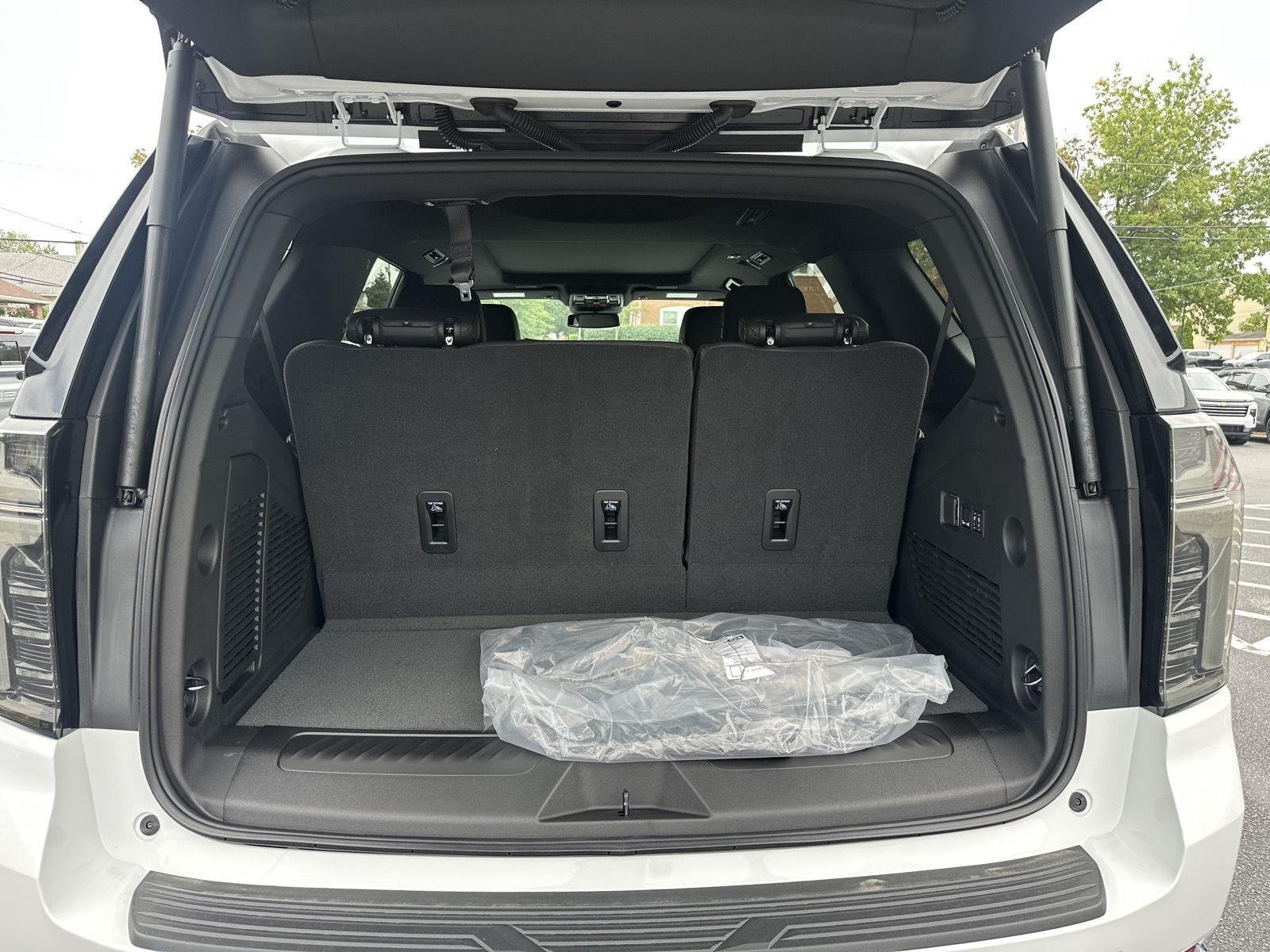 2027 Chevrolet Tahoe LT - Photo 29