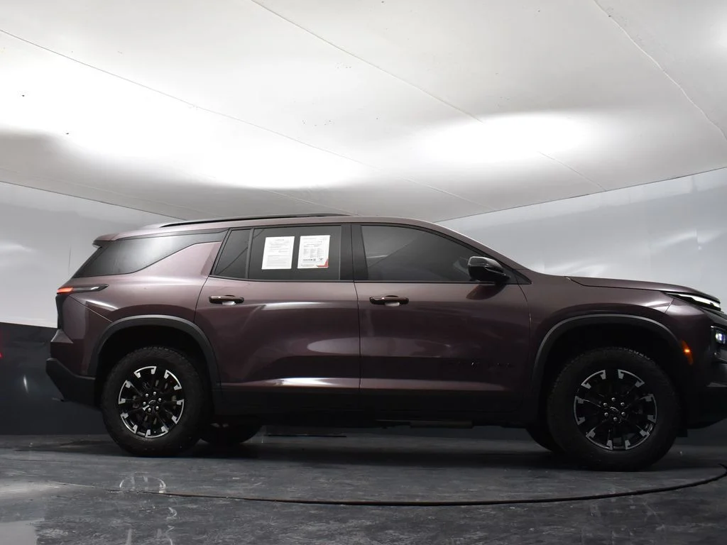 Used 2024 Stardust Silver Chevrolet Z71 image 33