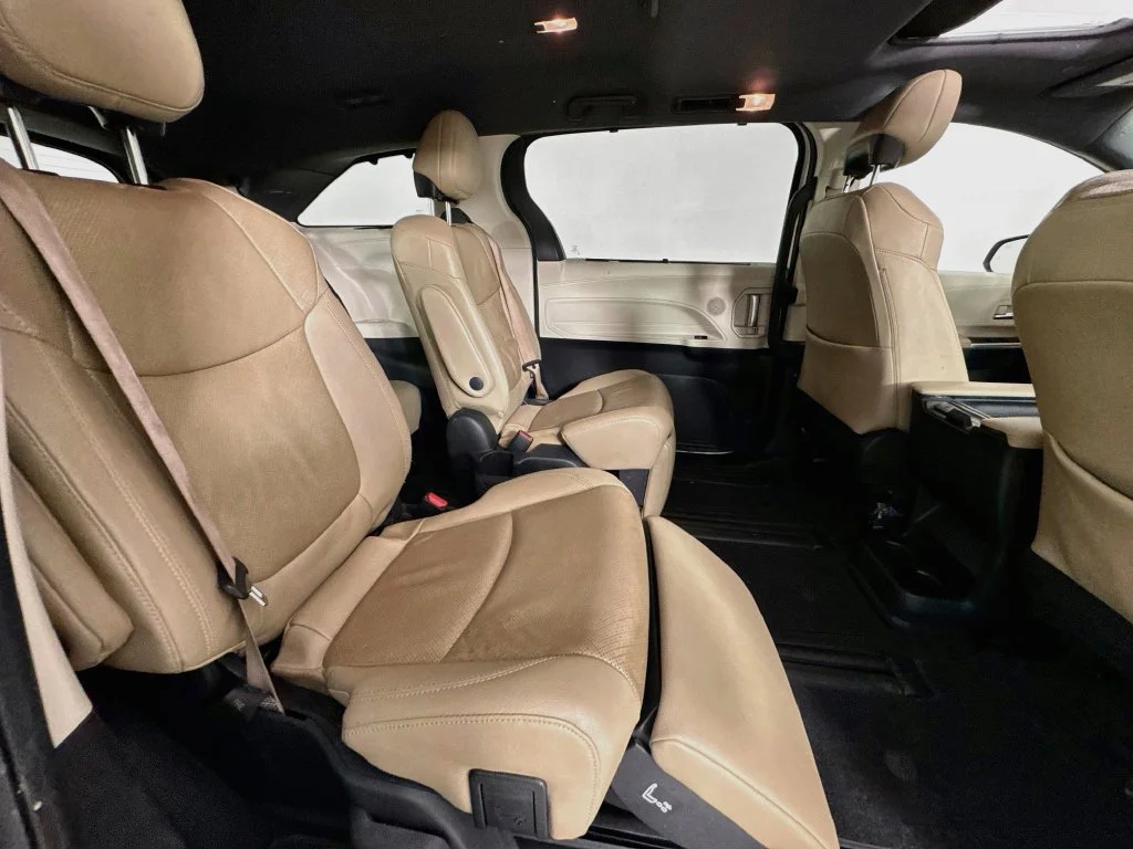 Used 2022 Wind Chill Pearl Toyota Limited image 37