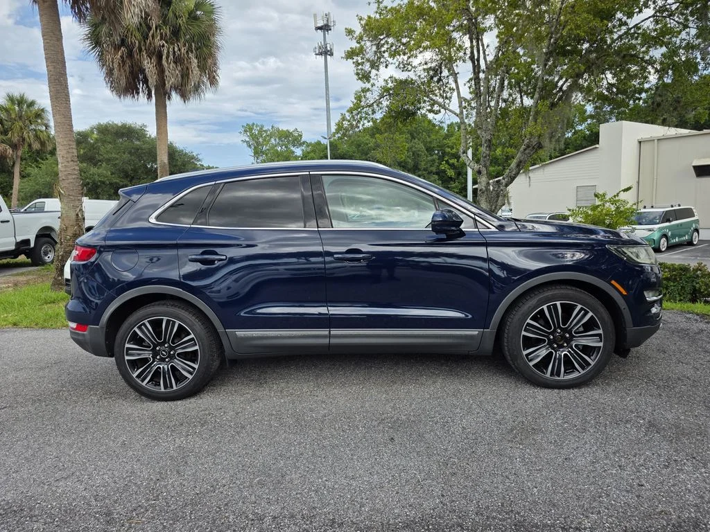 Used 2018 Blue Lincoln Black Label image 2