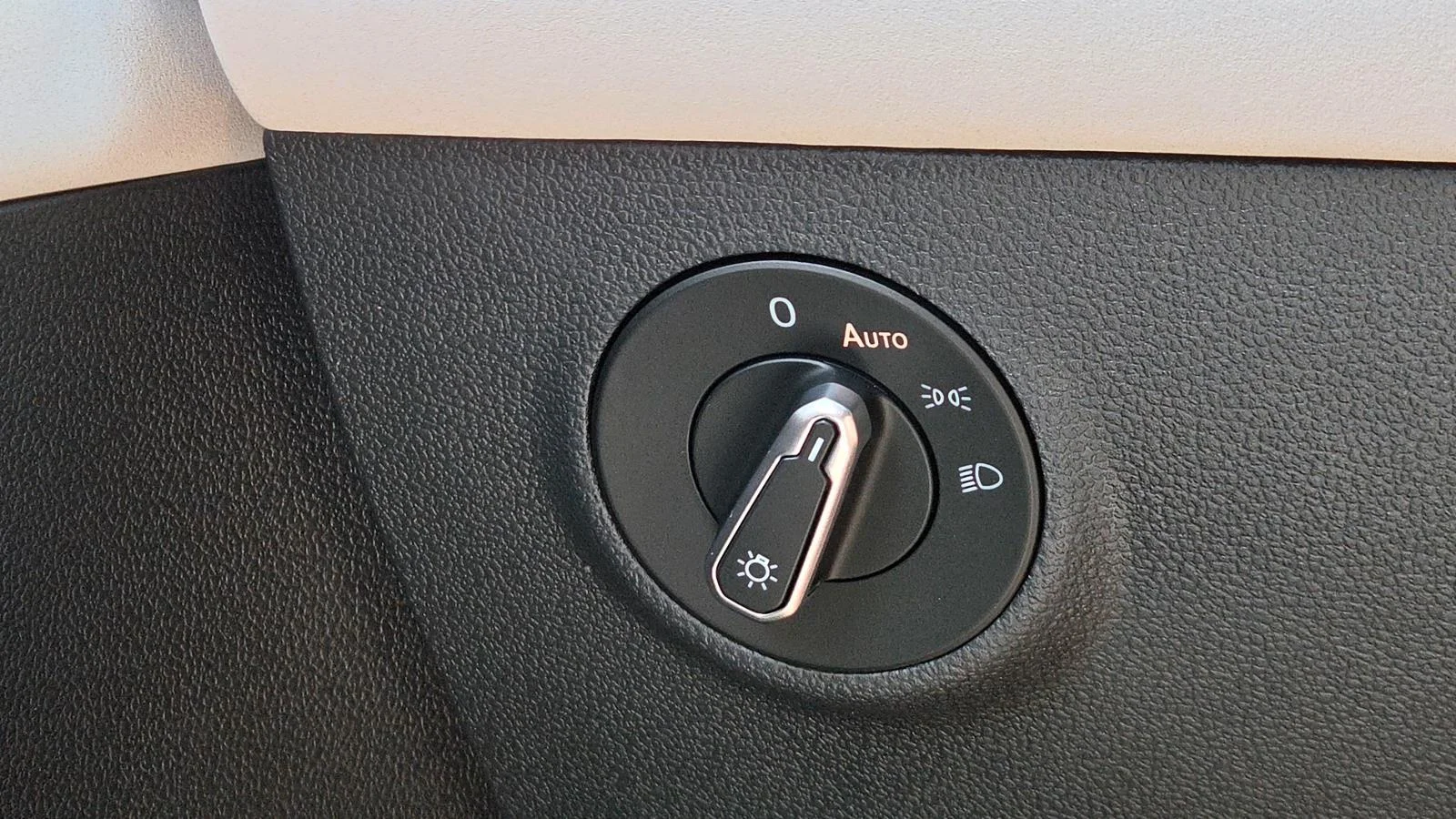 New 2026 GRAY Volkswagen SE image 21