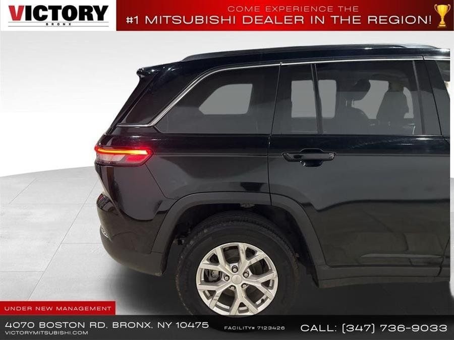 Used 2023 Black Jeep Limited image 11