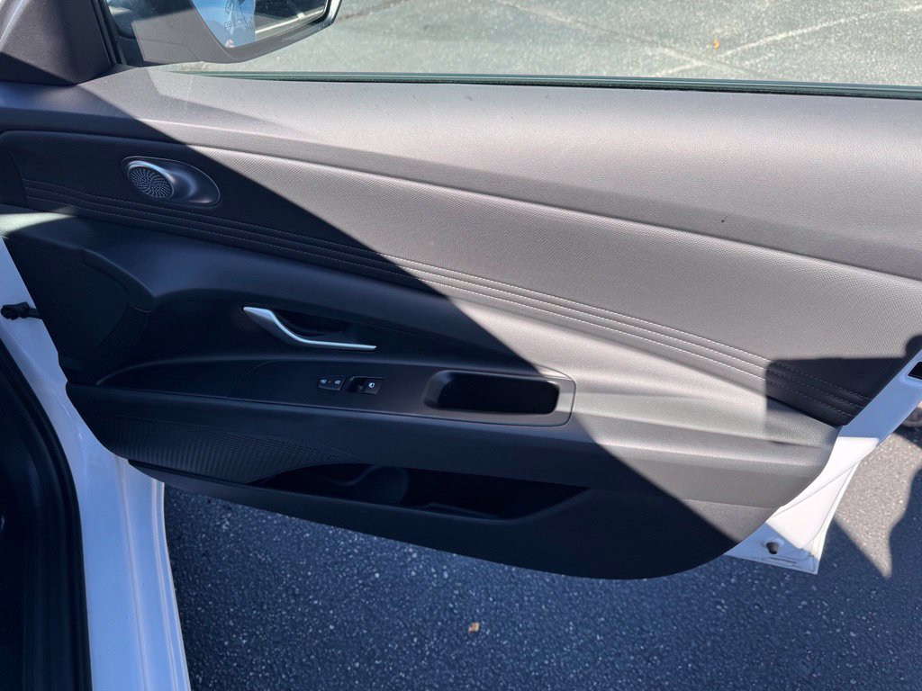 Certified Used 2024 White Hyundai SEL image 28