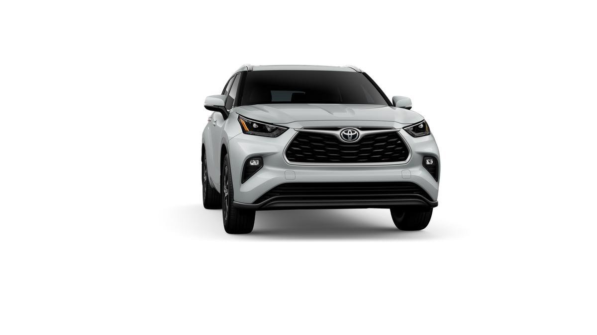New 2026 Wind Chill Pearl Toyota Hybrid XLE image 38