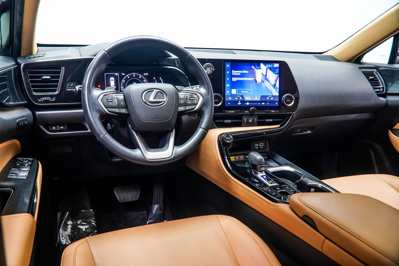 Used 2023 White Lexus 350 Premium image 16
