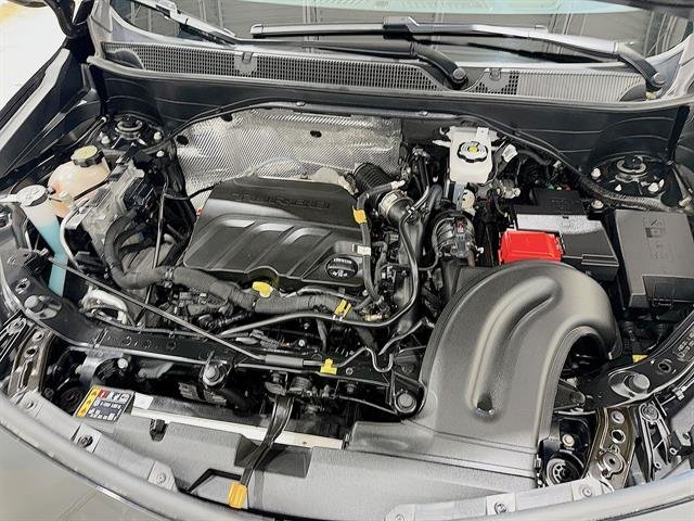 Used 2023 Ebony Twilight Metallic Buick Preferred image 27