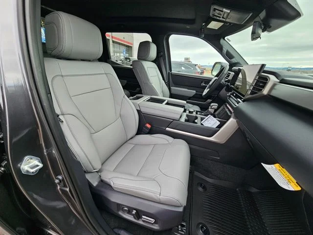2026 Toyota Tundra Limited - Photo 25