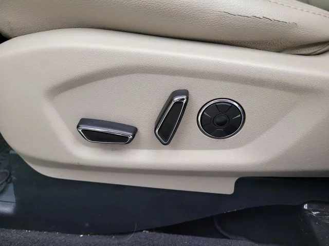 Used 2018 Silver Ford Limited image 24