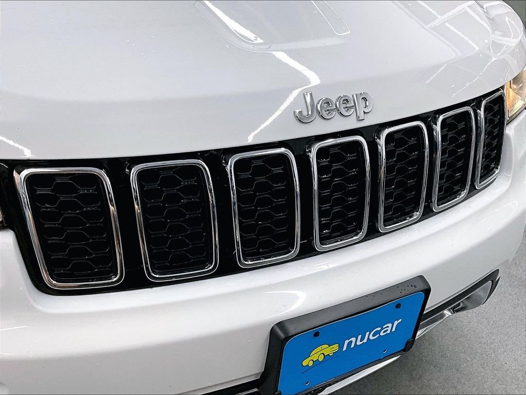 Used 2022 Bright White Clearcoat Jeep Limited image 30
