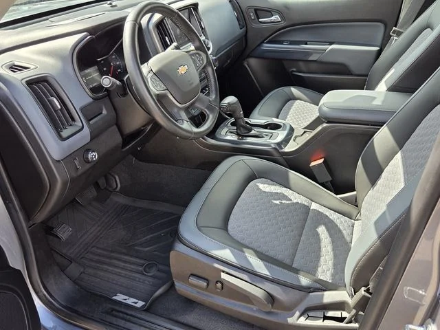 Used 2021 Gray Chevrolet Z71 image 9