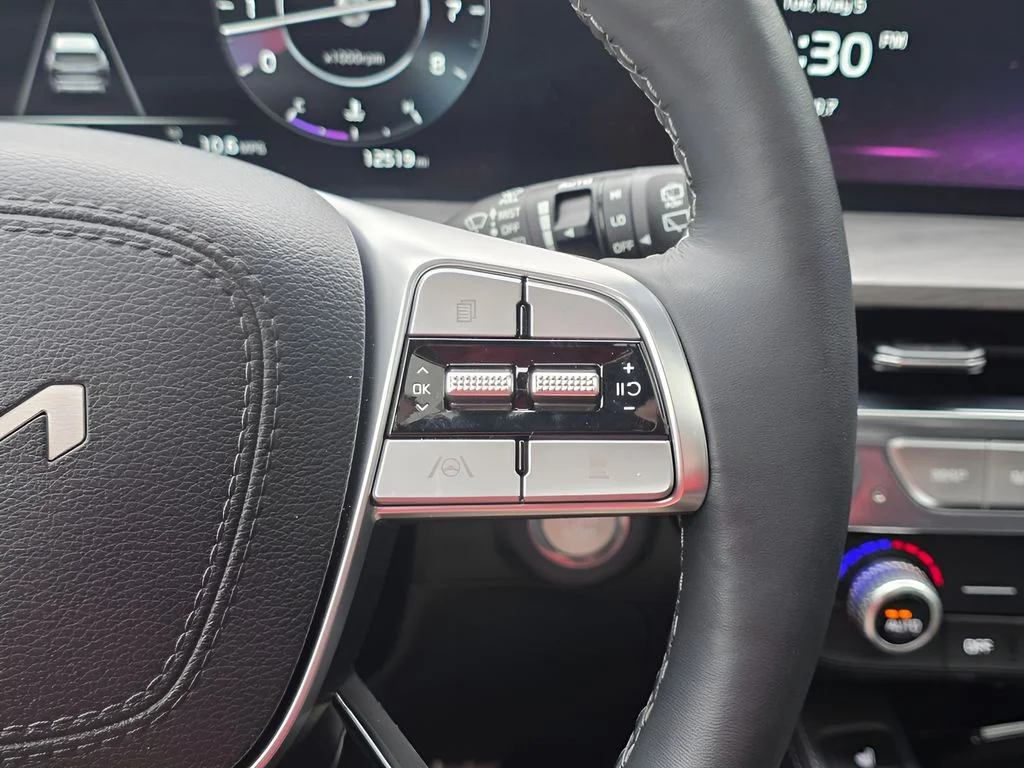 Used 2025 Wolf Gray Kia SX-Prestige X-Line image 27