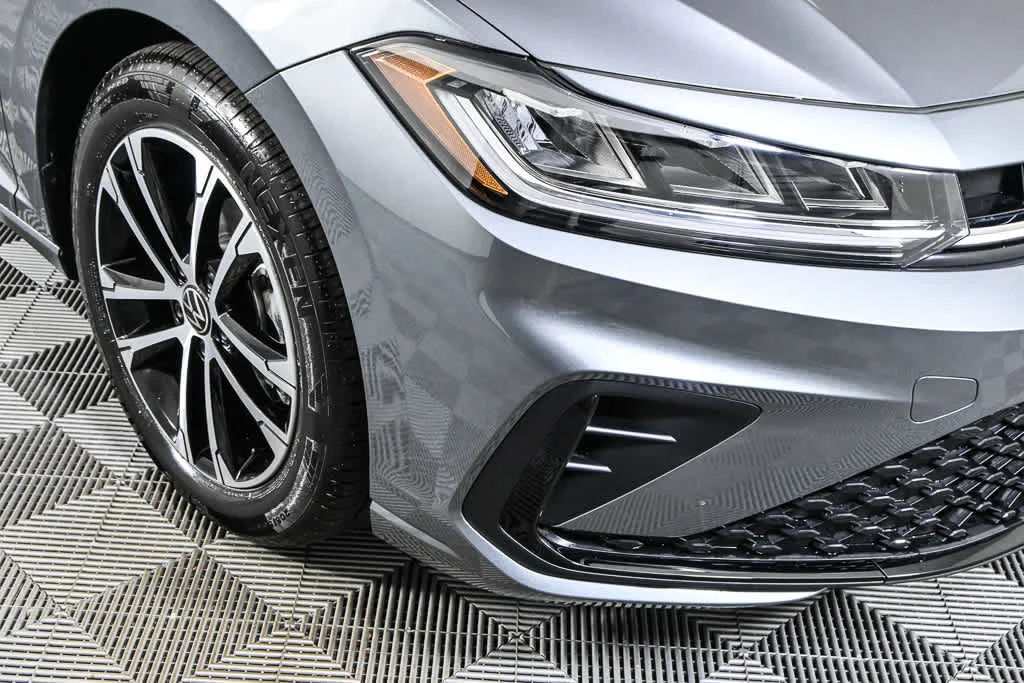 New 2026 Platinum Gray Metallic Volkswagen Sport image 33