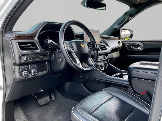 Used 2024 Summit White Chevrolet Premier image 8