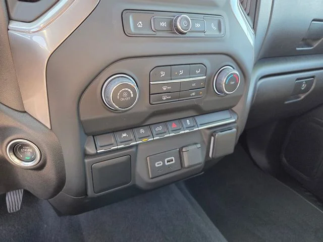 Used 2025 Blue Chevrolet Custom image 25