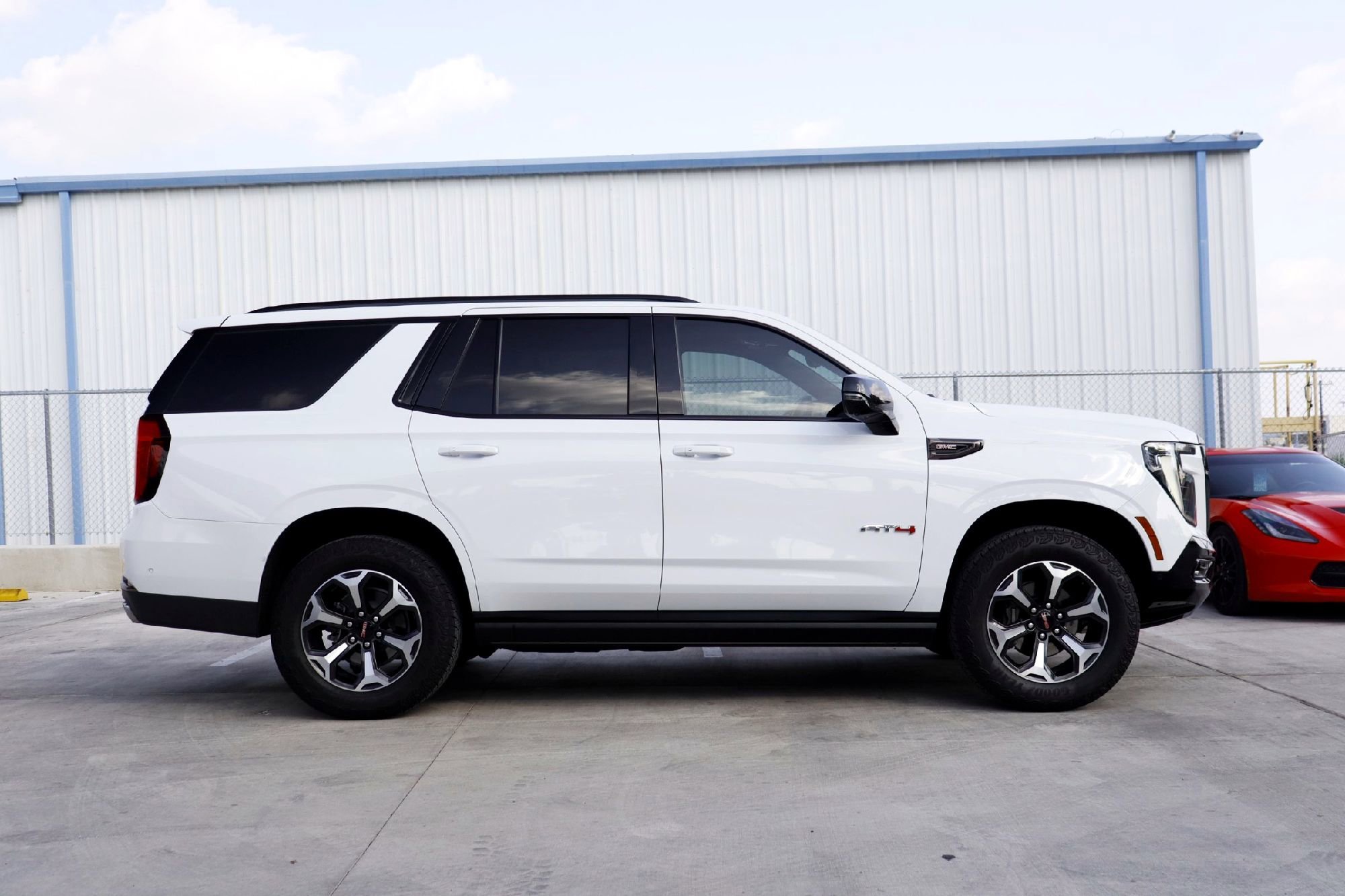 Used 2026 Summit White GMC AT4 Ultimate image 4