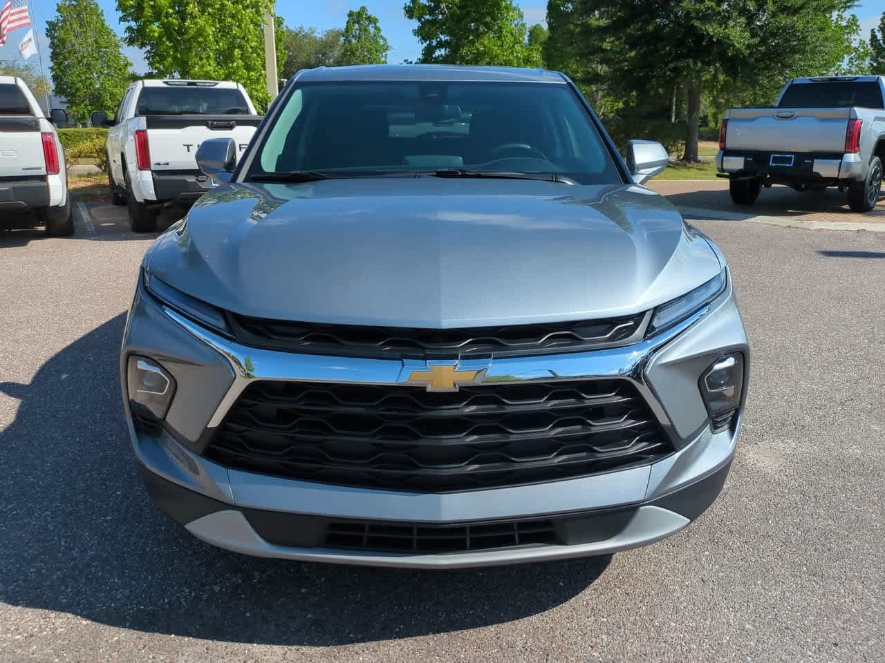 Used 2025 Sterling Gray Metallic Chevrolet LT image 9