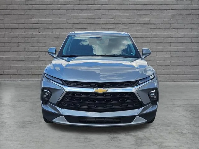Used 2025 Sterling Gray Metallic Chevrolet 2LT image 8