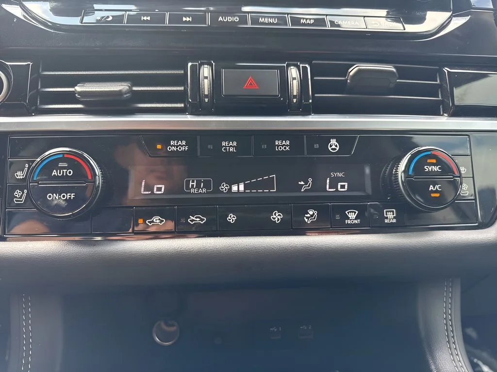 Used 2023 Black Nissan Platinum image 20
