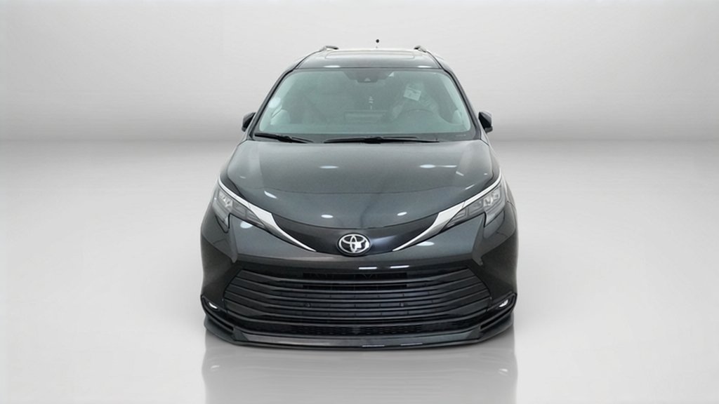 New 2026 Midnight Black Metallic Toyota XLE image 46