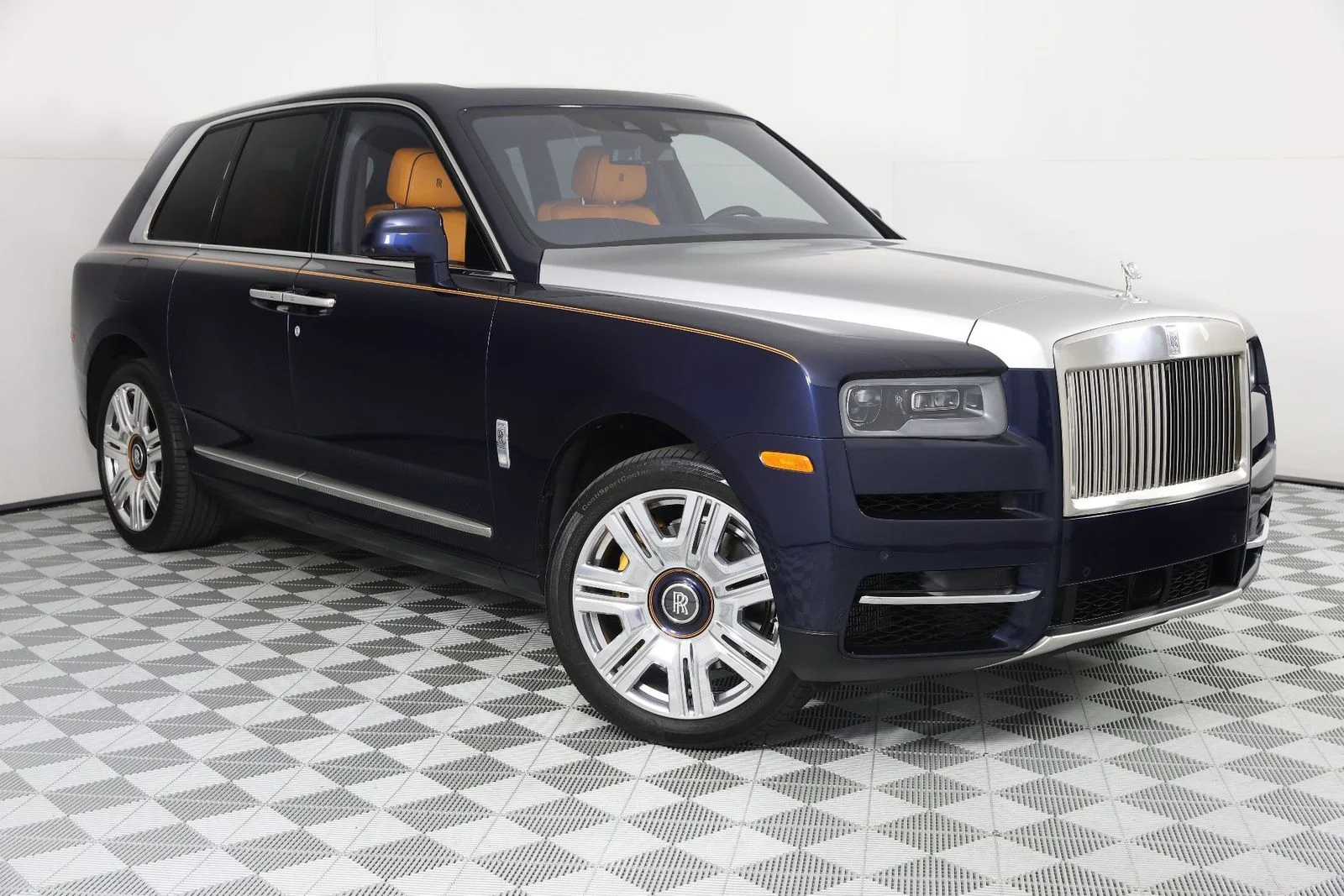 Certified Used 2022 Midnight Rolls-Royce  image 9