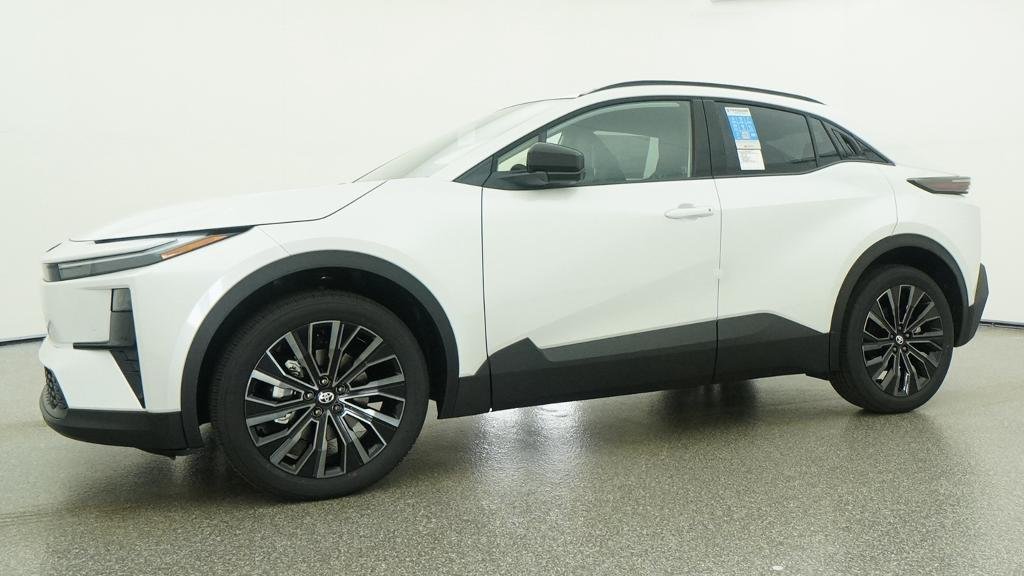 New 2026 Wind Chill Pearl Toyota XSE image 4