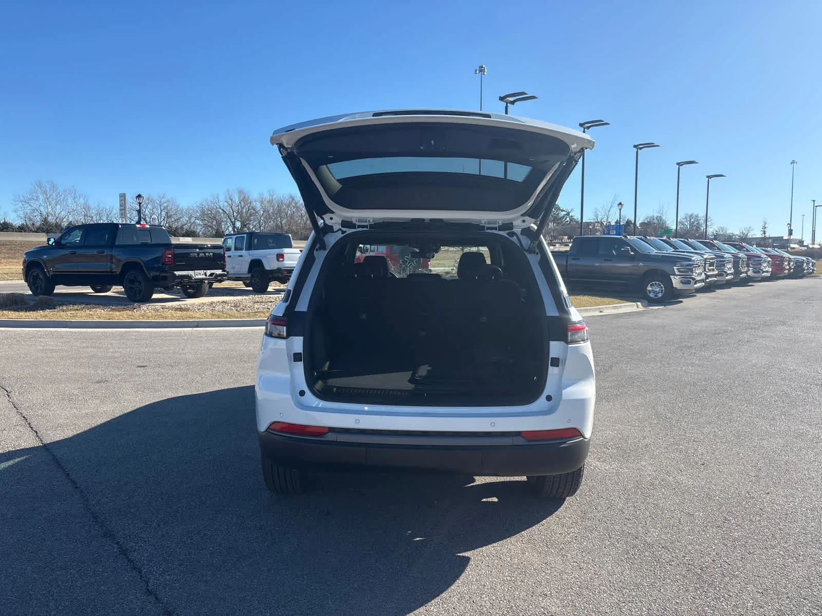 New 2026 Bright White Clearcoat Jeep Laredo Altitude image 11