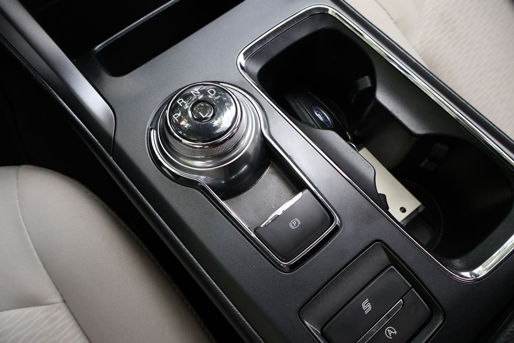 2020 Ford Fusion SE - Photo 21