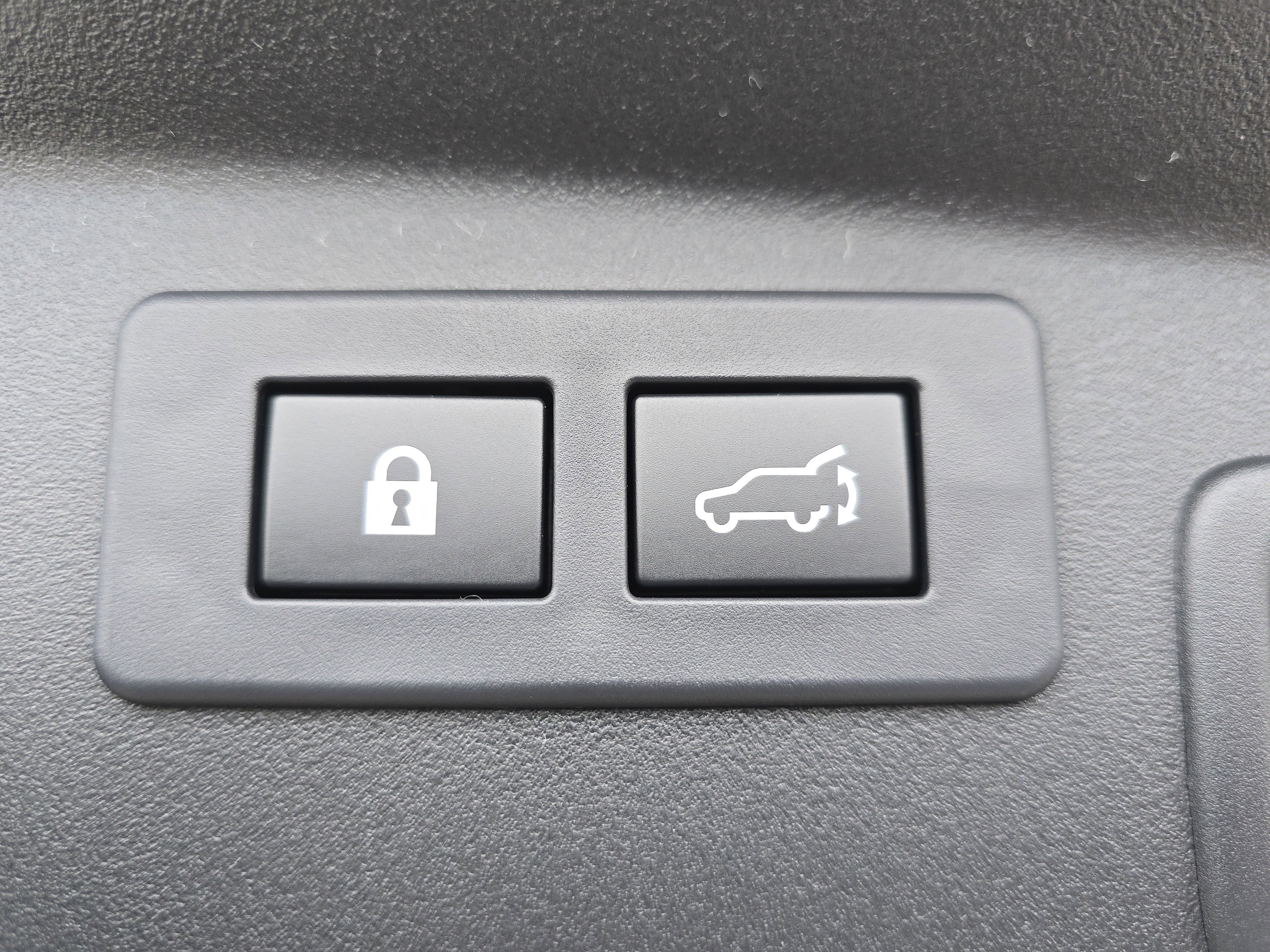 2026 Subaru Outback Limited - Photo 16