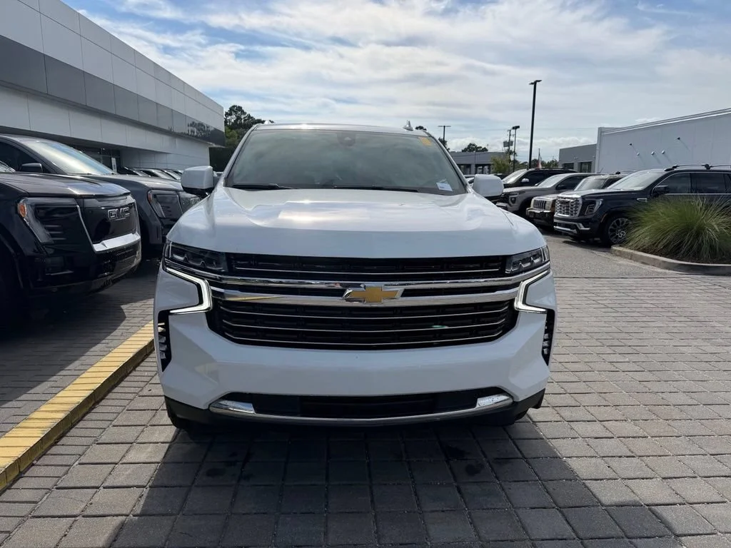Used 2021 SUMMIT WHITE Chevrolet LT image 3