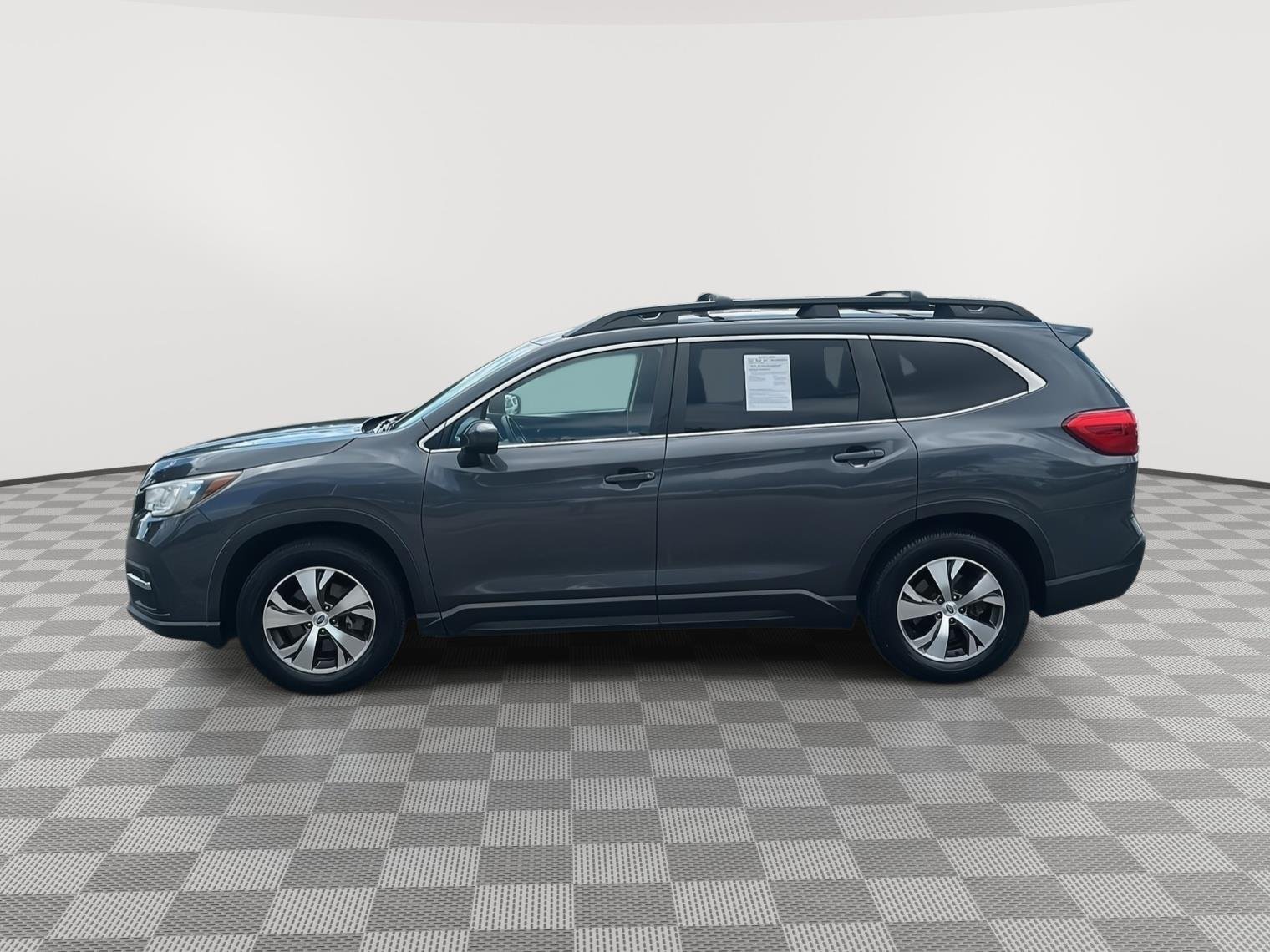 Used 2019 Magnetite Gray Metallic Subaru Premium image 15